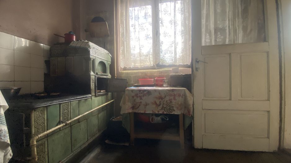Vanzare casa cu 6 camere in Targoviste - vizavi de Colegiul Carabella - Poză 10