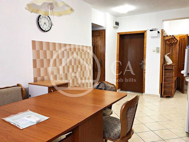 Apartament cu 3 camere de vanzare in zona Centrala, Oradea - Poză 5