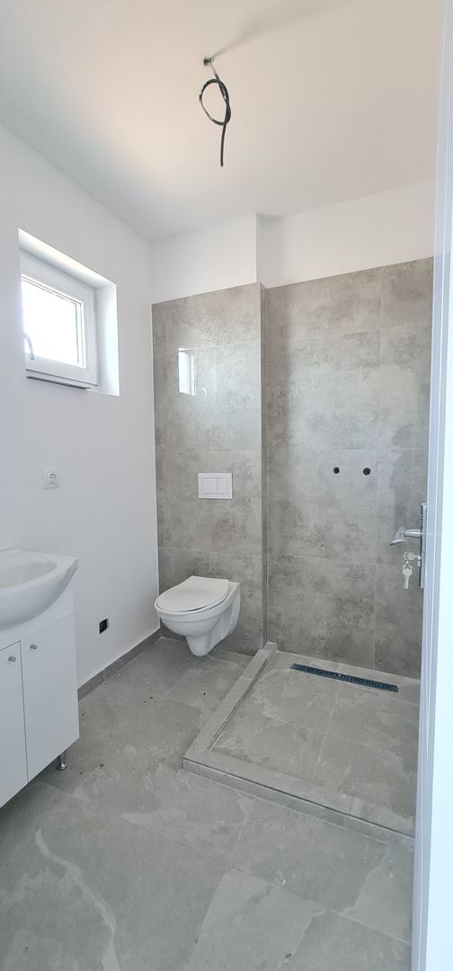 Casa finalizata intabulata in Cartier Izvor Tarlungeni Brasov - Poză 3