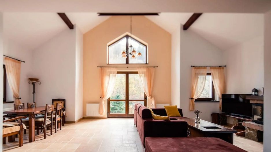 Investitie Valiug lacul Gozna Casa utilata 5 camere parau padure - Poză 7