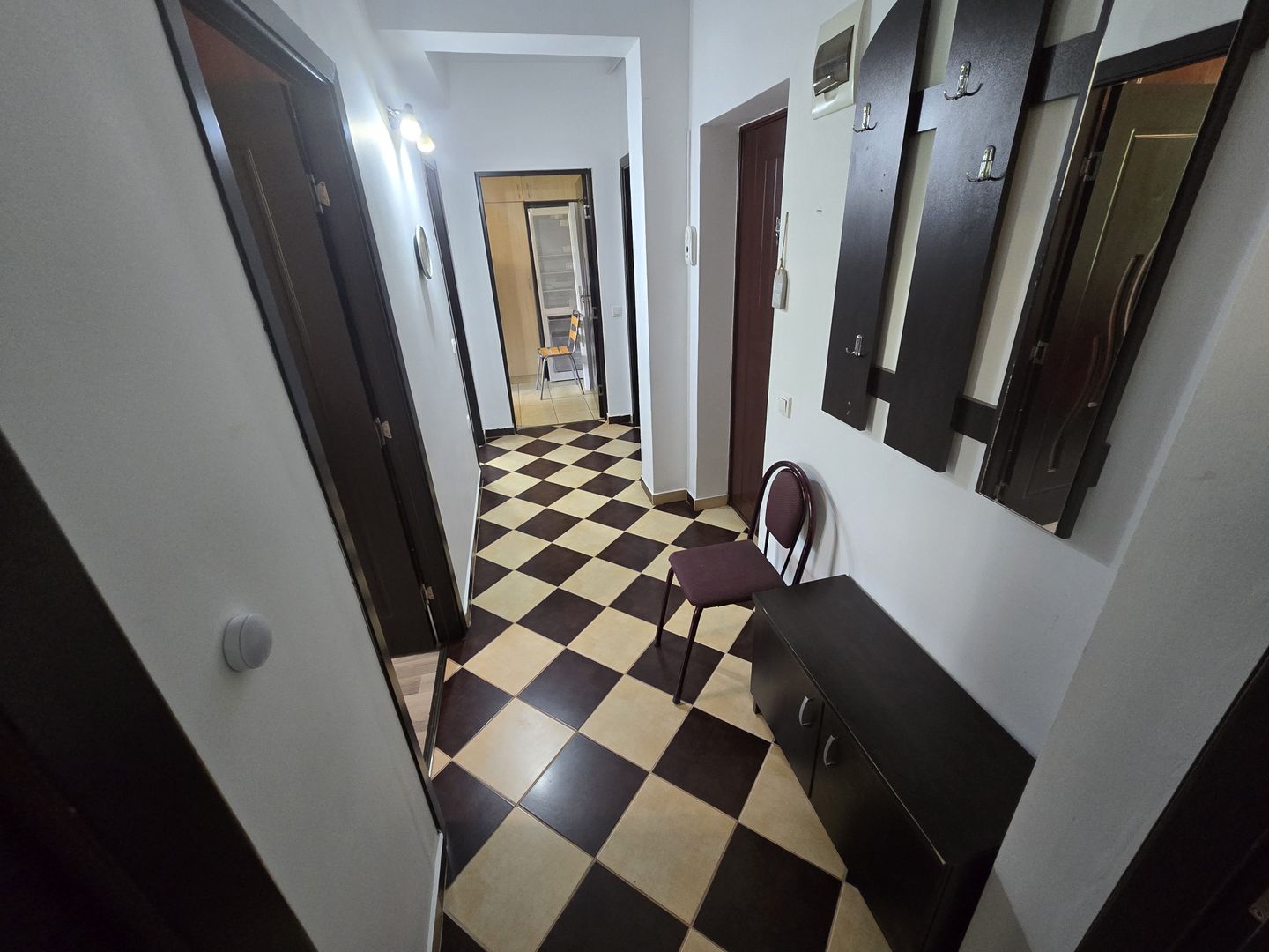 Apartament 2 camere,48 mp, semicentral - Poză 3