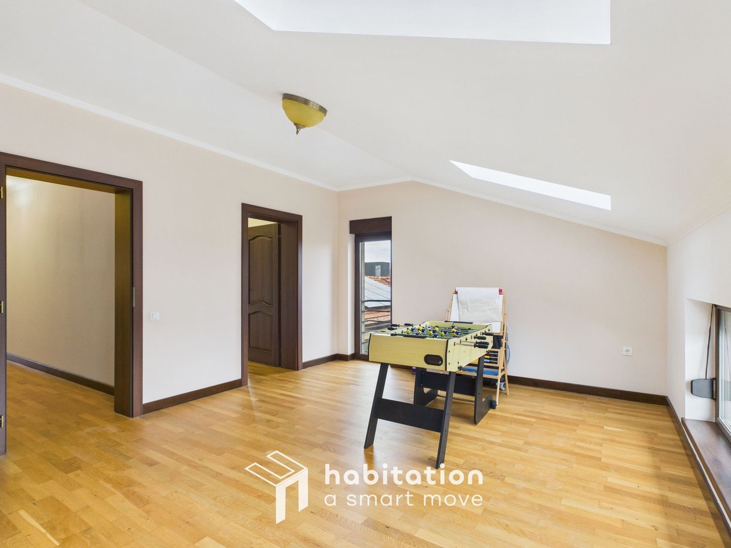 Tur virtual:  Duplex modern, luminos și spațios cu garaj – zona Lunei - Poză 19