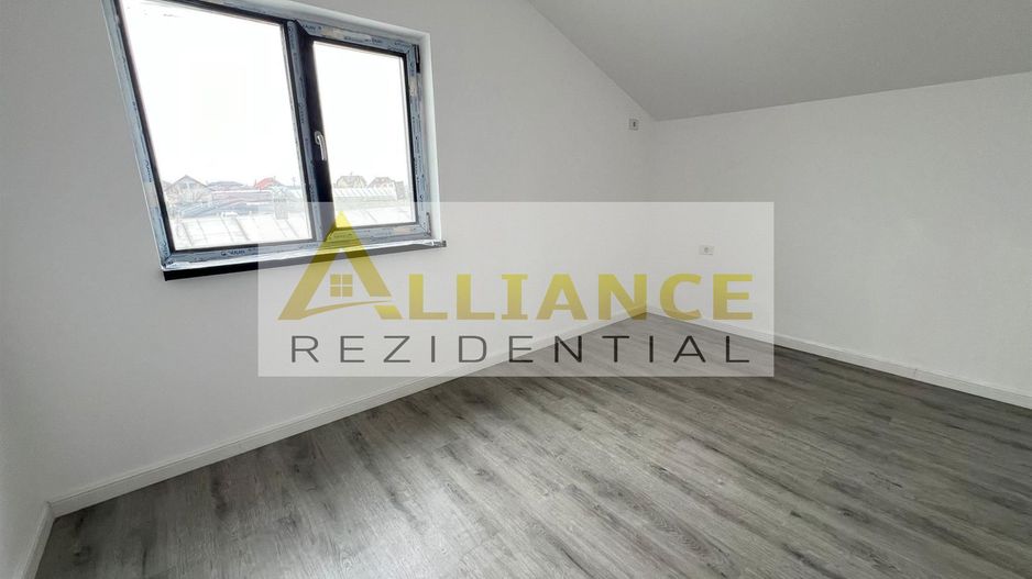 Casa Individuala P+M - 4 camere - Pompa de Caldura-Panouri Solare - Poză 11