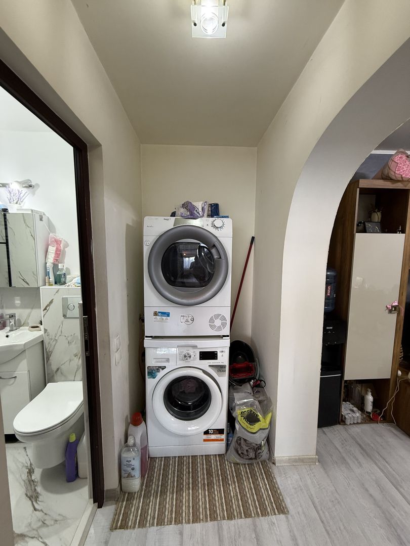 Apartament 3 cam modern complet renovat - mobilat Campina- central - Poză 11