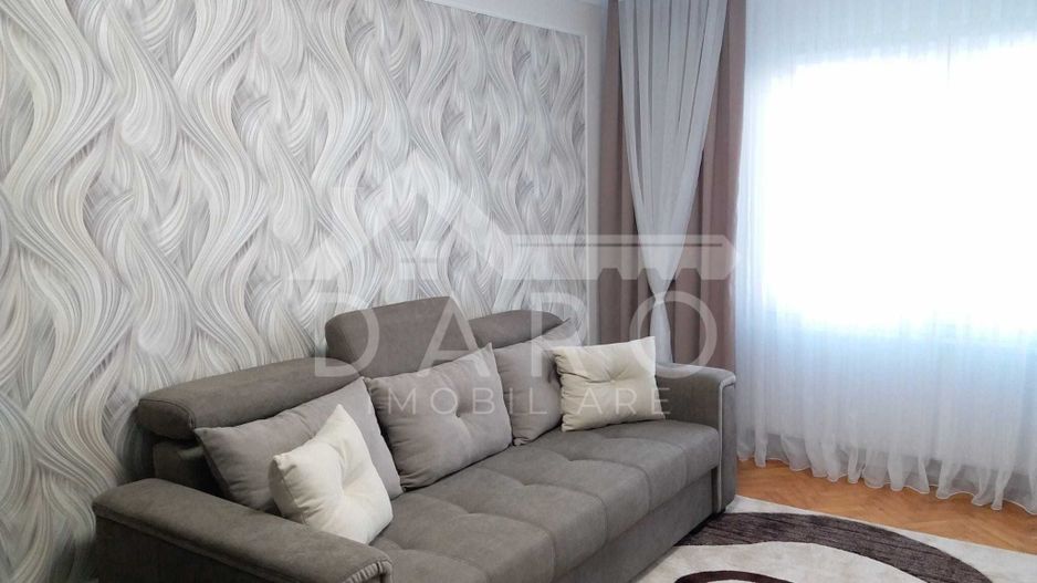 Vand apartament 3 camere mobilat si utilat - Poză 1