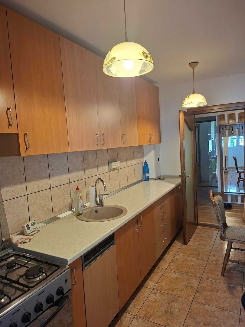 Apartement de inchiriat cu 3 camere - zona Calea Floresti - Poză 5