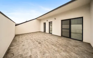 Duplex modern, spatios, pe o strada privata retrasa! - Poză 12