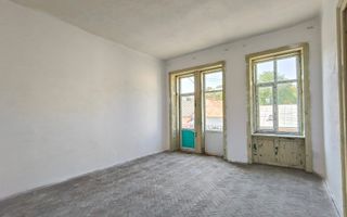 VÂNZARE/SCHIMB CU TEREN  - Clădire interbelică, centru oraș Siret - Poză 22
