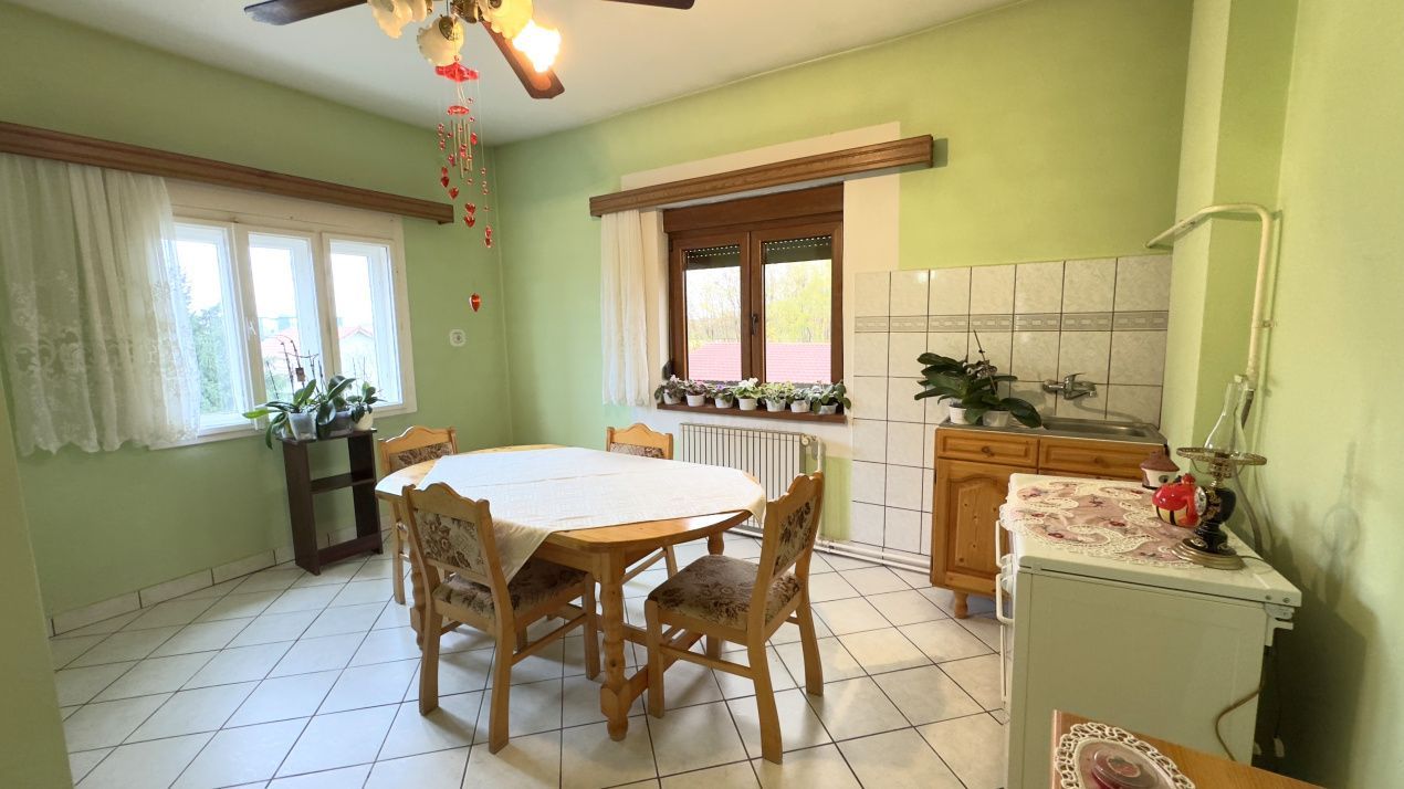 Casă 7 camere cu Teren 4.620 mp | Potențial pentru rezidență sau afacere | Carei - Poză 6