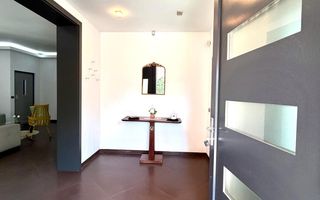 Vila cu 4 camere cu lift, jacuzzi și terasă panoramică tip penthouse - Poză 3