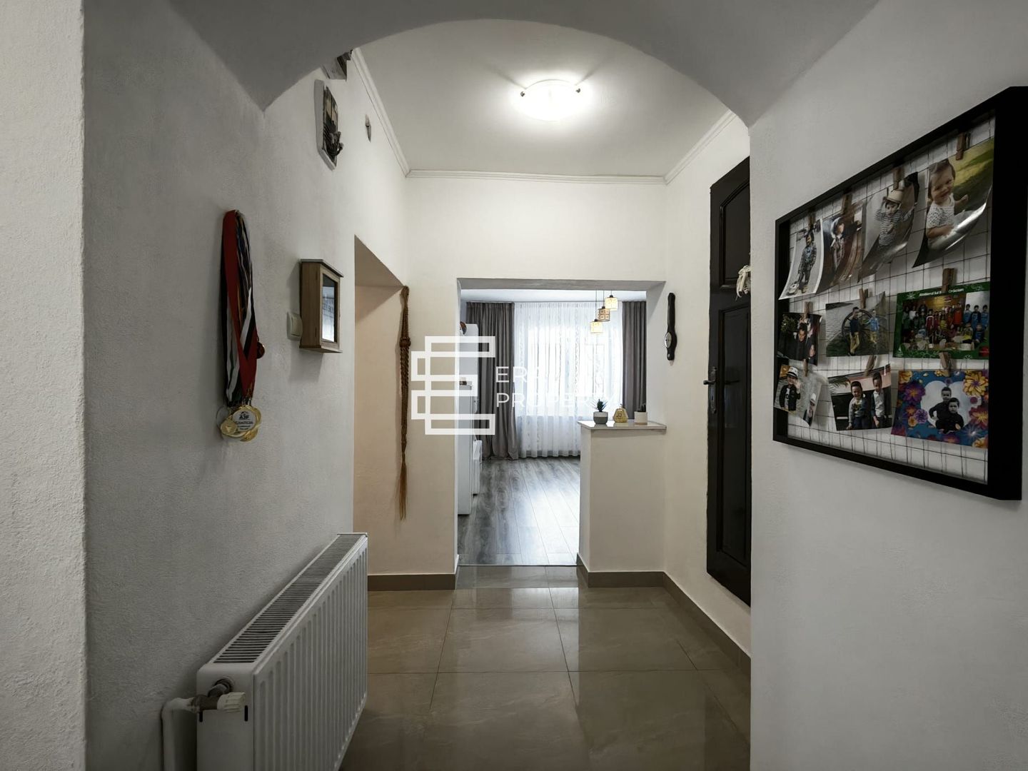 Casă individuală mobilata , teren 349 mp, pivnita - Mohu - Poză 6