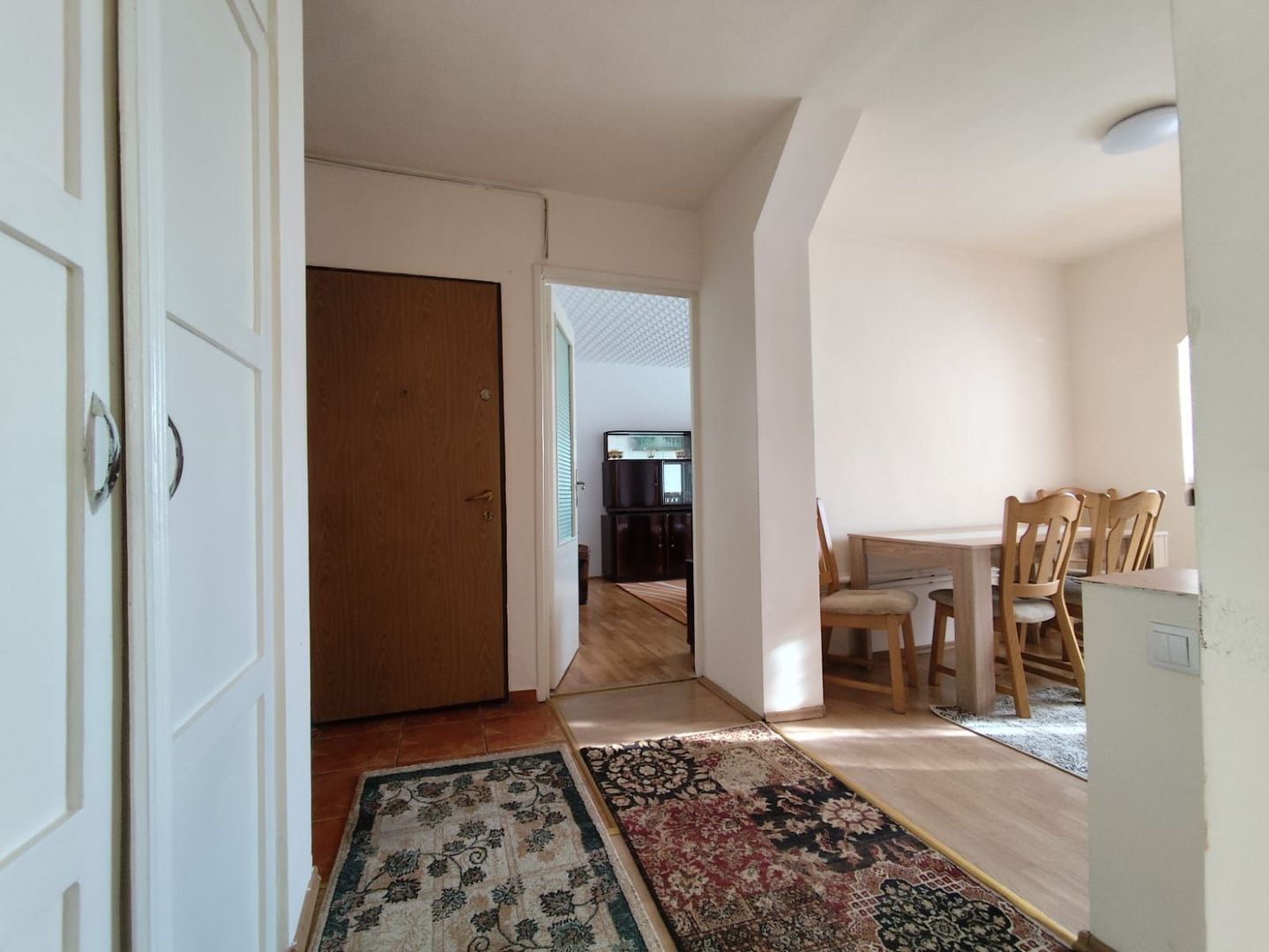 Inchiriere 2 camere str. Leonardo da Vinci, zona Nufarul, Oradea - Poză 14