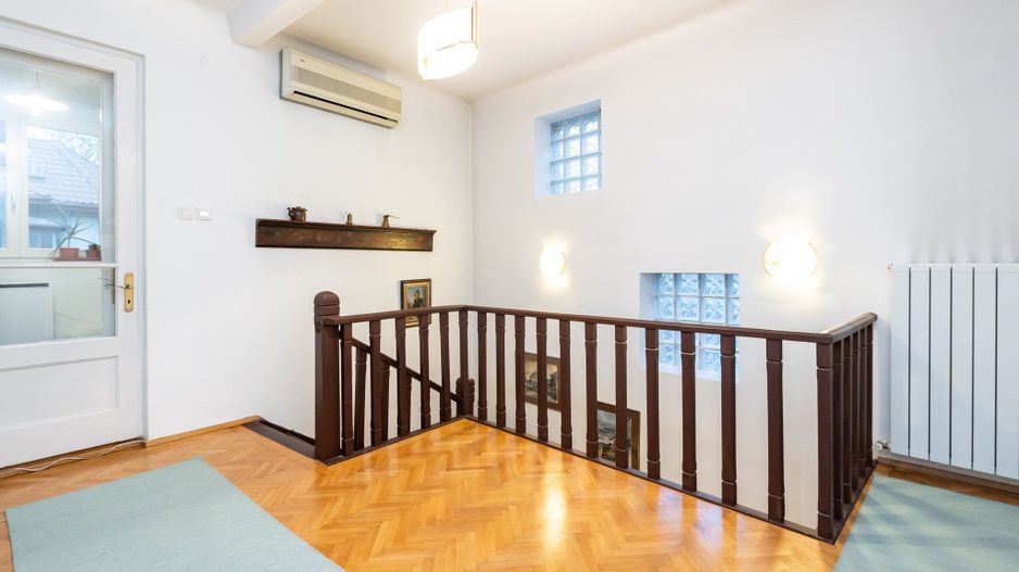 COMISION 0% - Casa complet renovata, singur curte,  zona Alba-Iulia - Muncii - Poză 11