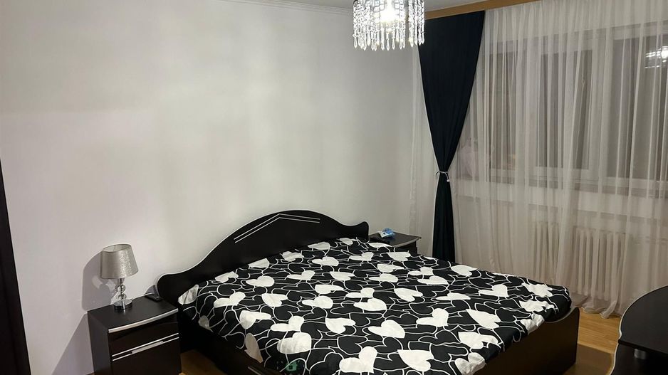 Apartament 3 camere - Poză 2