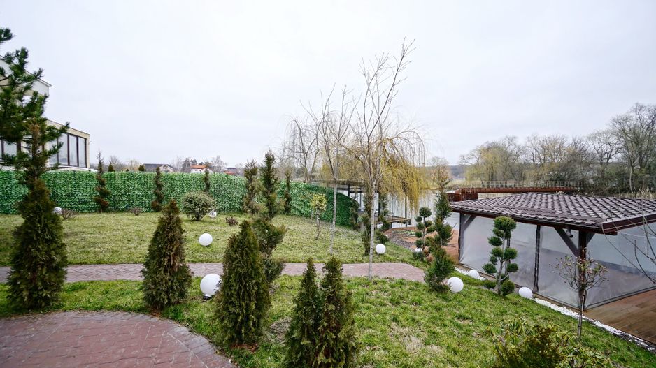 👉 Vilă spectaculoasă pe lac – Ghermănești | 573 mp | Terasă, ponton, - Poză 10