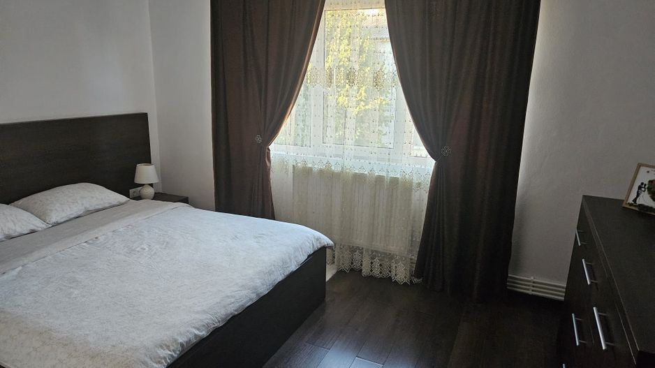 BRASADAS vinde ap 2 cam etaj 4/4 in Micro 16. - Poză 2