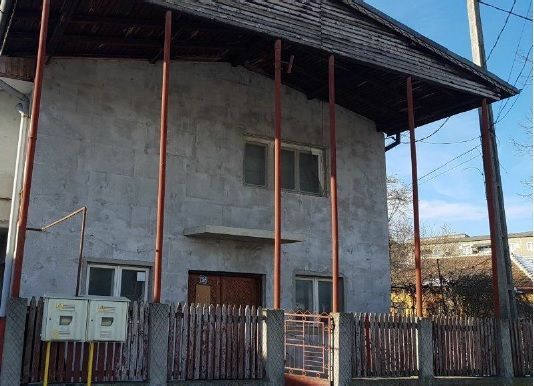 Casa si spatiu comercial Pucioasa - Poză 2