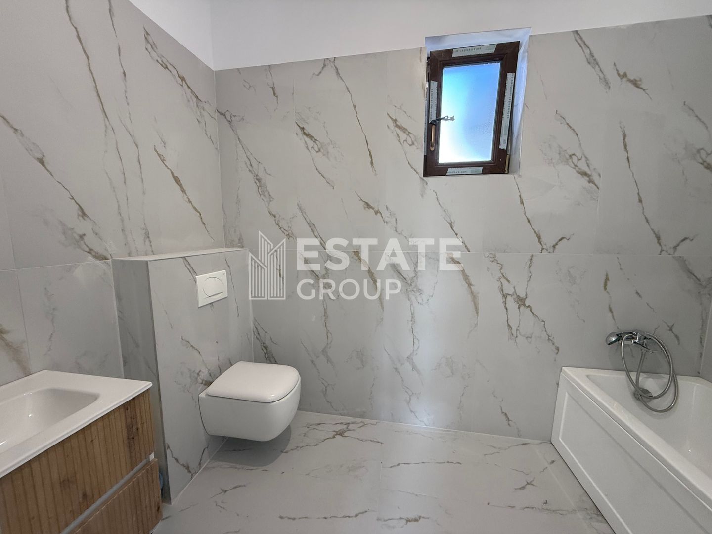 Duplex Mosnita Noua-finisat, curte amenajata - Poză 17