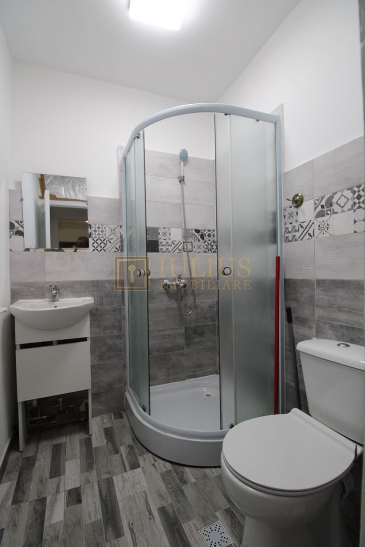 Zona Lipovei, 4 camere + 2 bai, centrala proprie - Poză 10