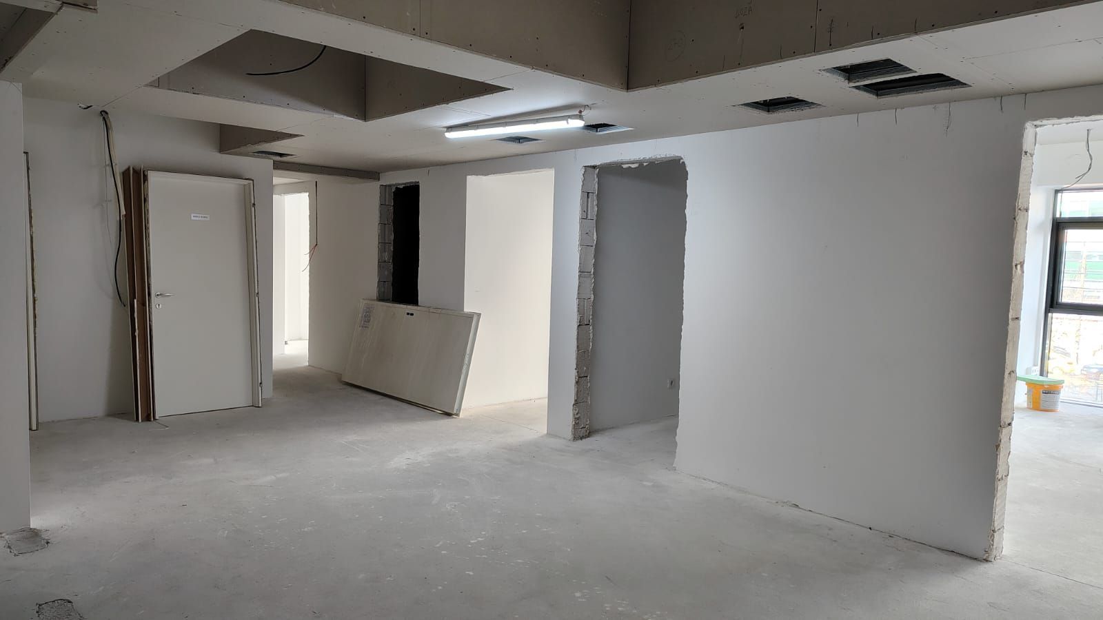 Spatiu comercial I metrou Mihai Bravu I complex nou mezanin - Poză 5