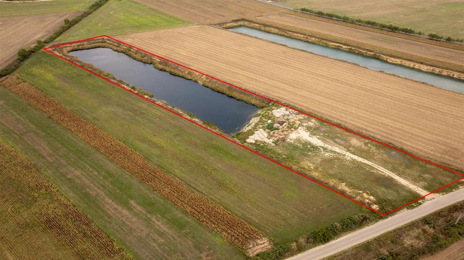 Teren extravilan Santaul Mic cu luciu de apa - Poză 2