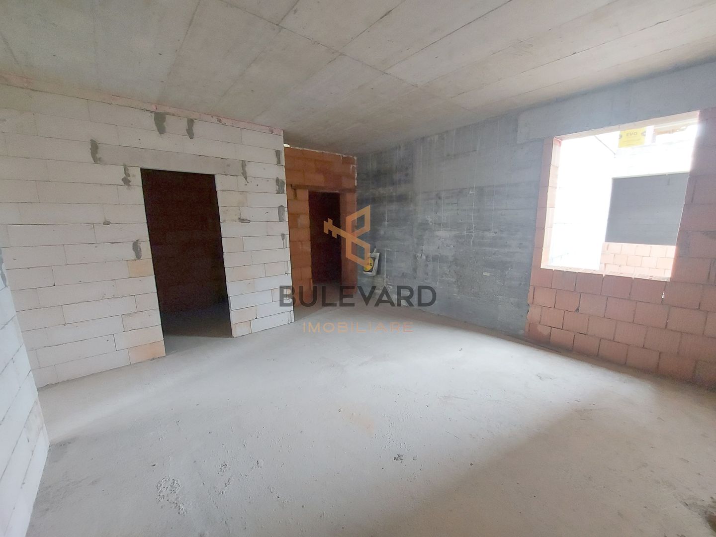 Apartament cu 2/3 camere cu finisaje incluse,  zona strazii  Piata 1 Mai! - Poză 5