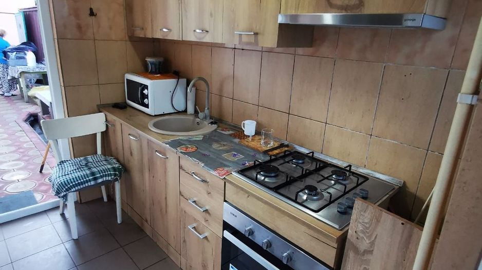 De inchiriat casa cu 2 camere, strada Romana, 320 euro - Poză 1