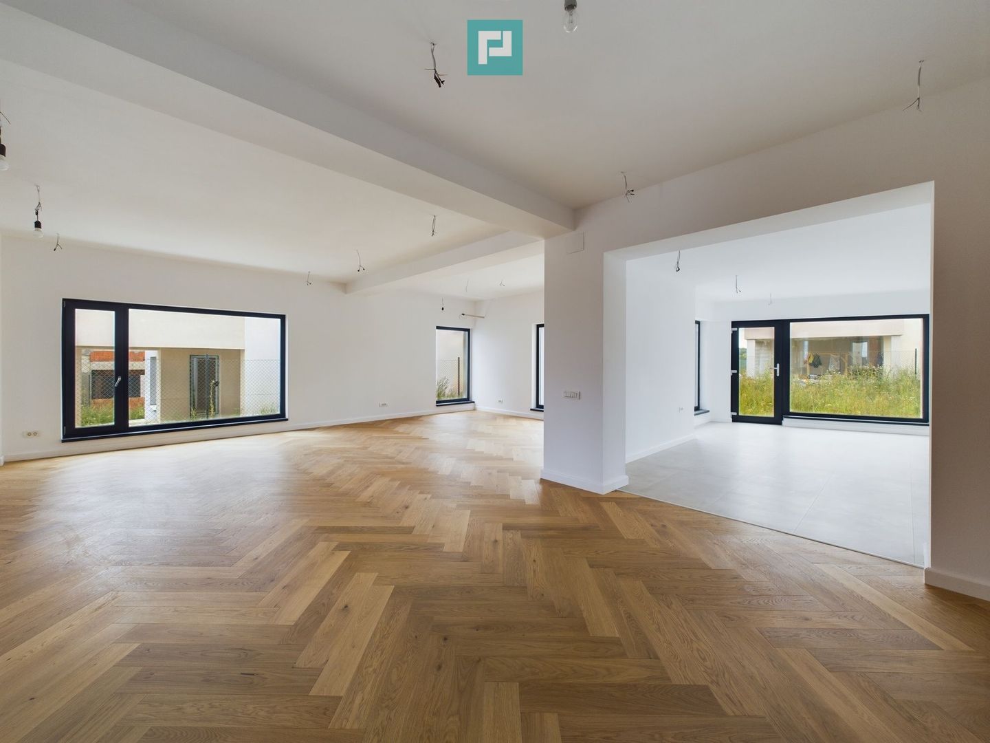 Vilă într-un Complex Rezidențial Nou cu Vedere la Balta Corbeanca - Poză 1