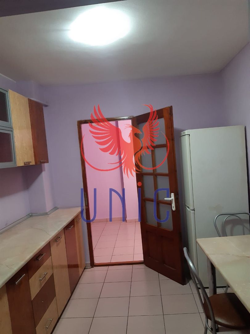 2 decomandate, etaj 3, 1 Mai - 105 000 Euro - Poză 5