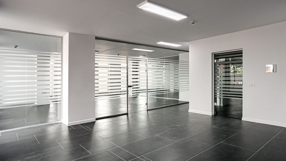 Închiriat! Spațiu de birouri ultracentral Arad - Poză 2