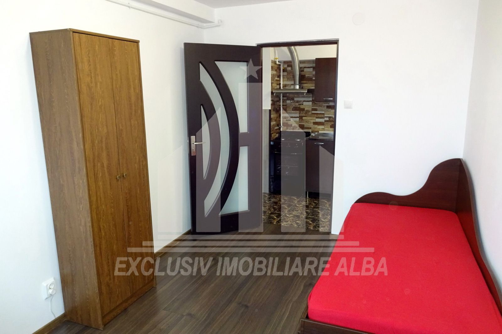Apartament cu 4 camere decomandate, Cetate, M-uri - Poză 6