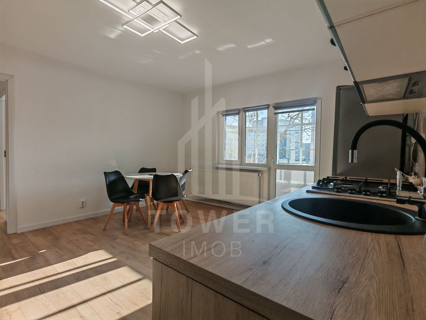 Apartament modern de vanzare 3 camere Hipodrom IV. - Poză 4