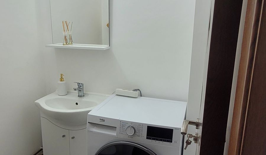 De inchiriat apartament cu 3 camere , Mall Vitan sector3 - Poză 7