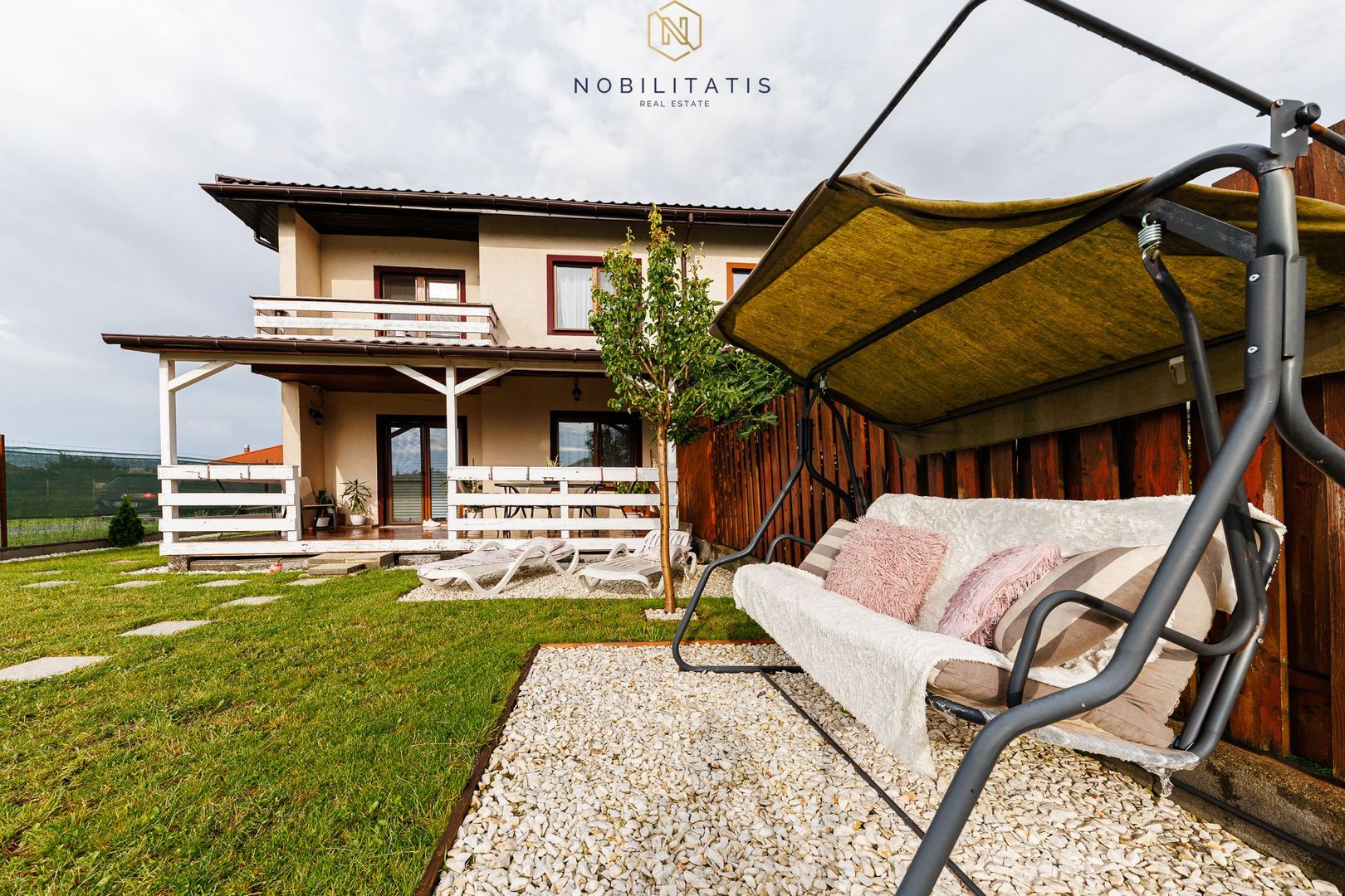 Cartierul Europa - Casa frumoasa, super spatioasa cu 5 camere | Com 0% - Poză 1