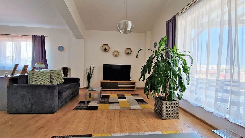 Inchiriere 2 camere 80 mp utili cu terasă 40 mp - Poză 1