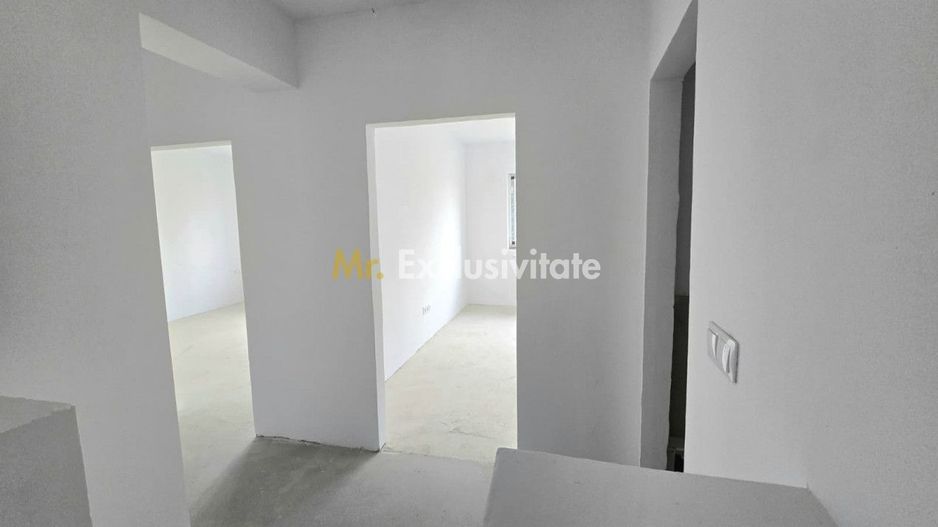 De vânzare Apartament 3 camere Ultracentral - Poză 2