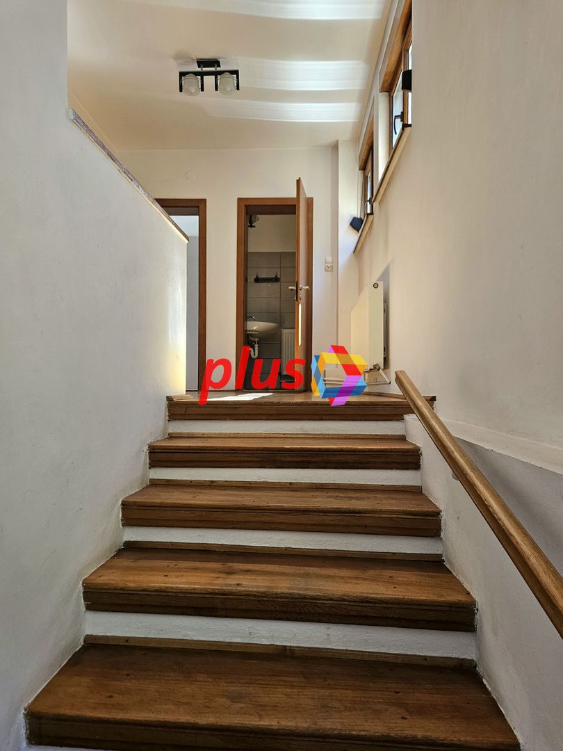 Casa deosebita cu 6 camere Central Brașov - 210 mp - Poză 10