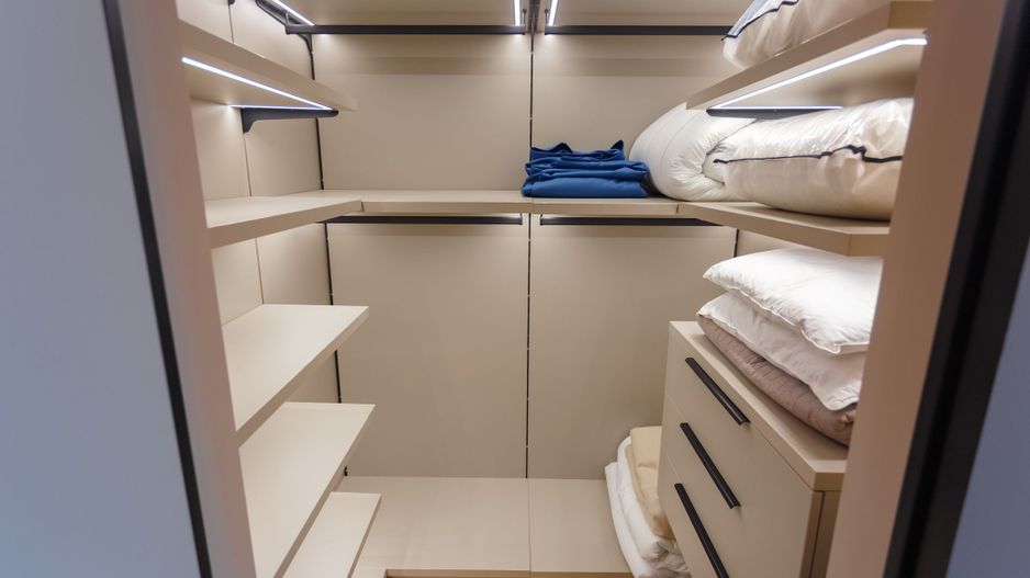 De vânzare apartament, 3 dormitoare + terasă, str. Teatrală 3, Centru. - Poză 12