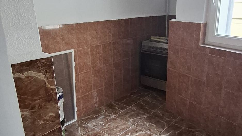 Se vinde etajul 1 si mansarda | Vile interbelica | 13 Septembrie - Poză 30