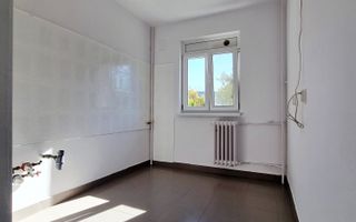 MILITARI LUJERULUI METROU 2 Camere Etaj 2din4 Bloc Reabilitat Termic - Poză 15