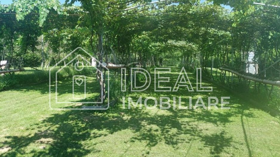 Teren intravilan 2.158 mp - Tropinii Noi, Sibiu | 2 parcele | Zonă Dumbrava - Poză 1