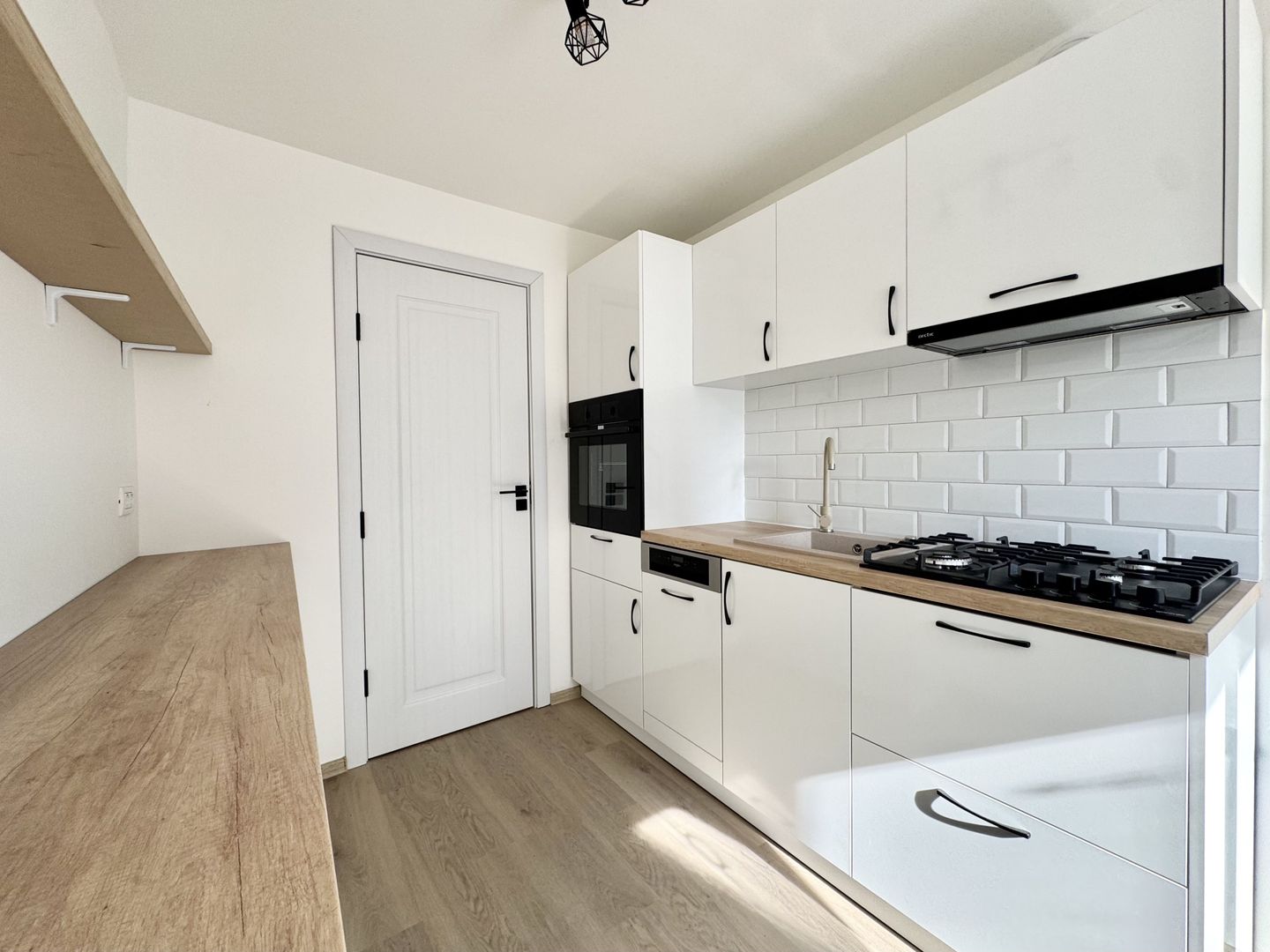 Apartament 2 camere Bucovina – decomandat, zonă excelentă - Poză 19