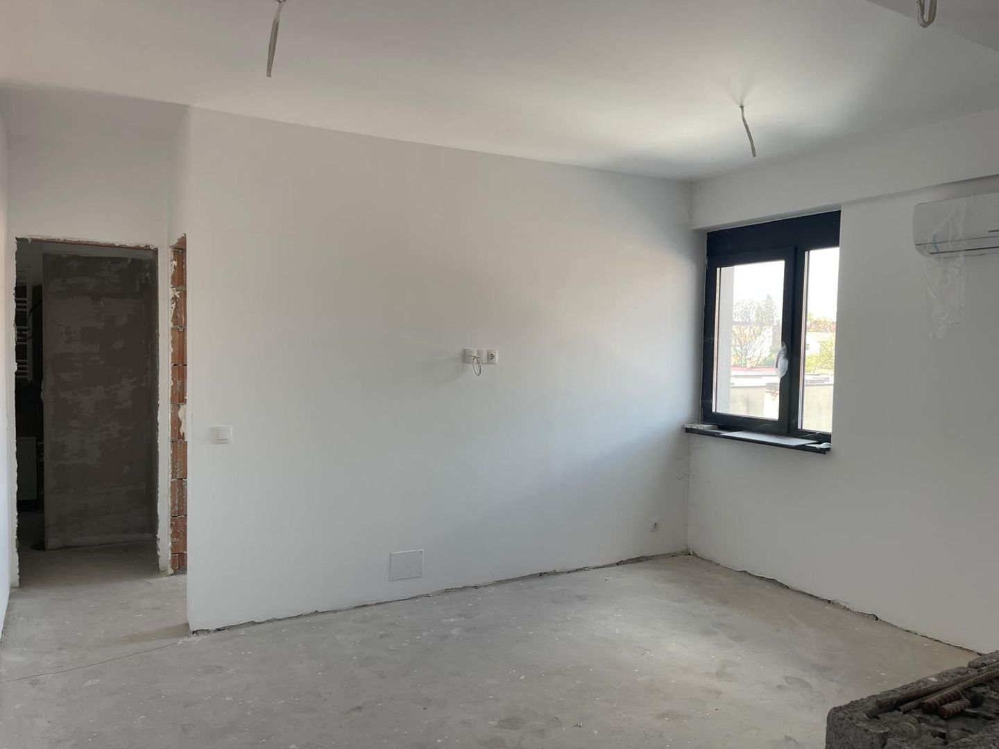 Oază urbană lângă Parcul Brătianu–apartament modern cu terasă spațiosa - Poză 13
