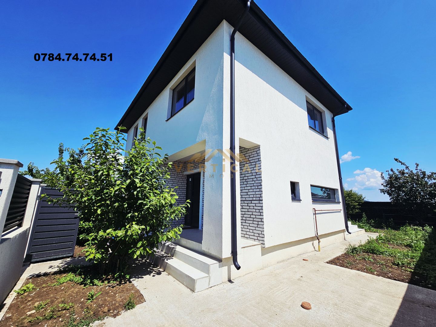 Vila 4 camere in centrul comunei Berceni - Poză 3