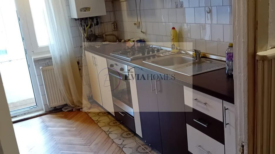 3 camere/ zona Spitalului Militar - Poză 2