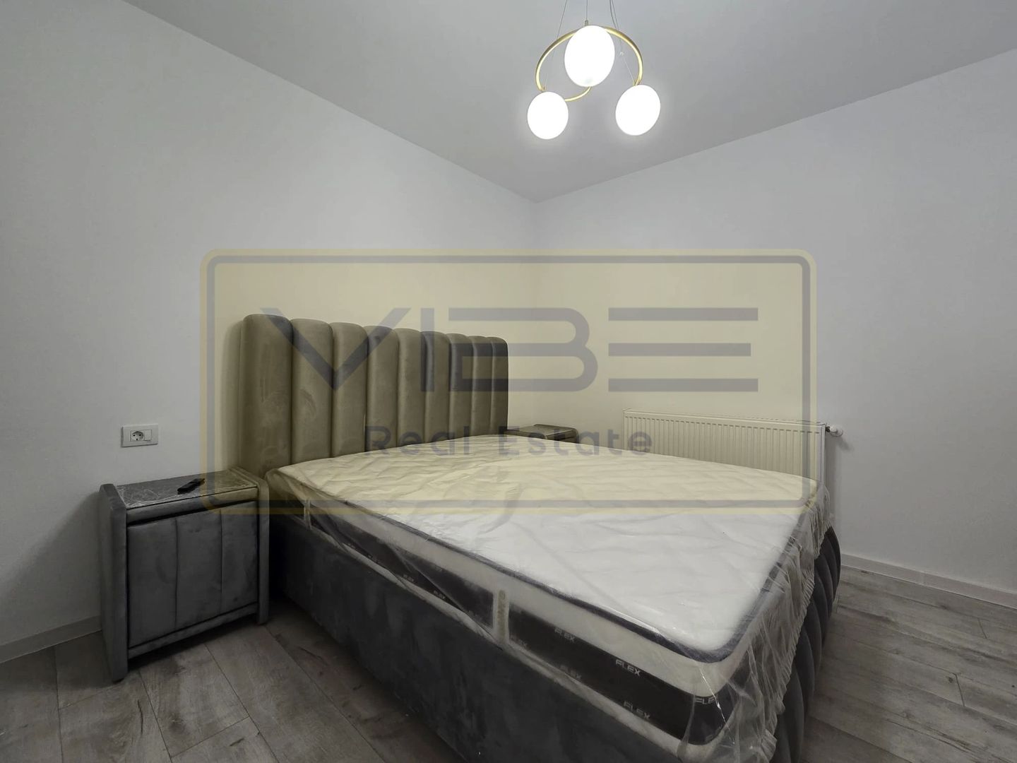 Poitiers Tower -Prima inchiriere - 2 camere + dressing  - mobilat modern - Poză 5