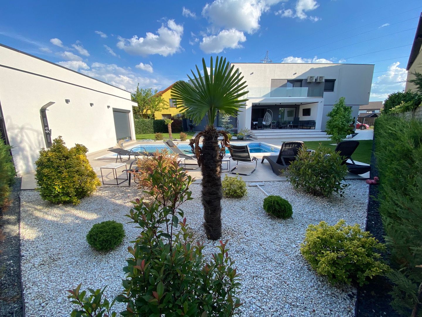 Vila moderna Dumbravita - Poză 1