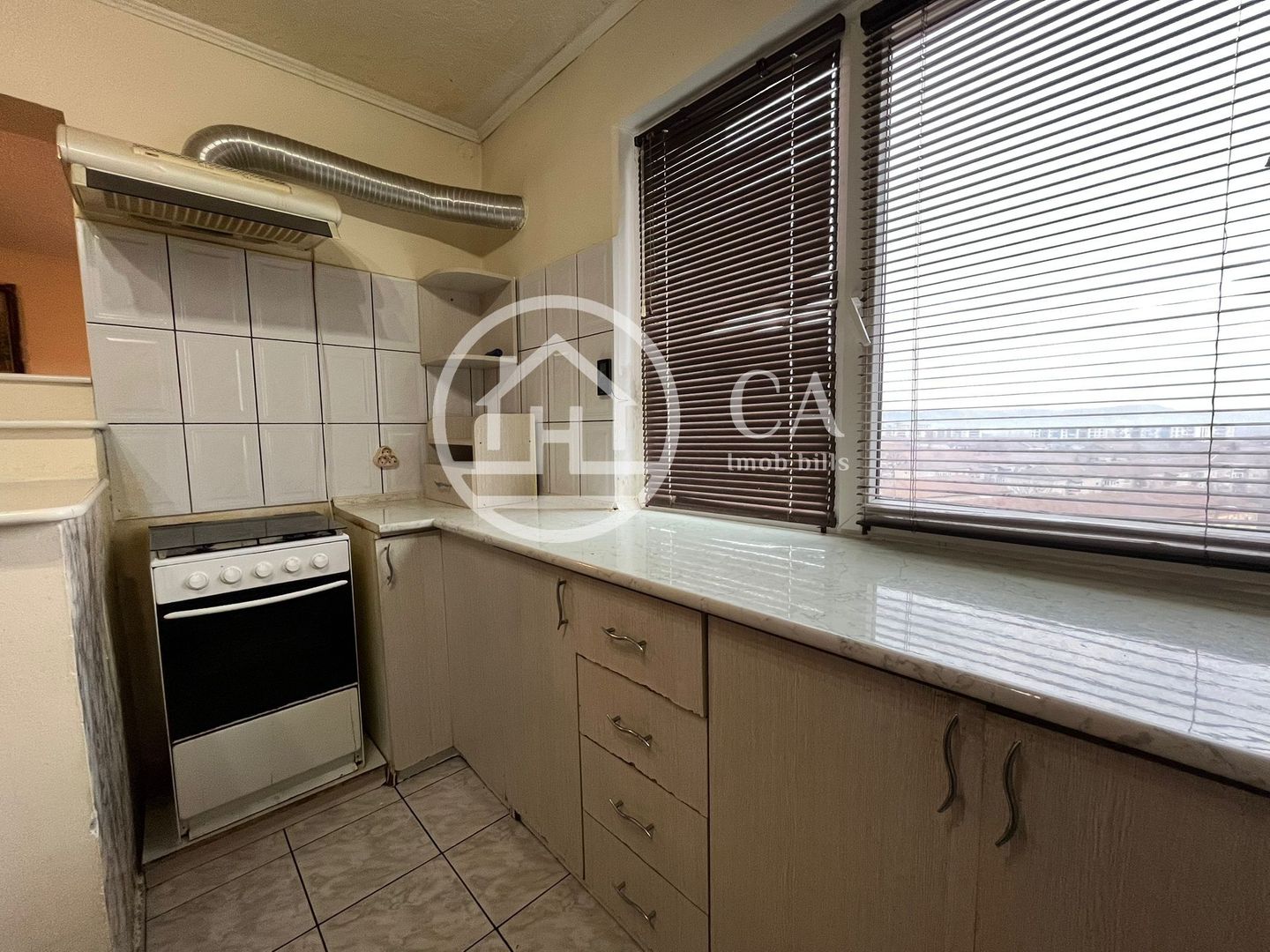 Apartament cu 3 camere de inchiriat în zona Nufărul, Oradea - Poză 6
