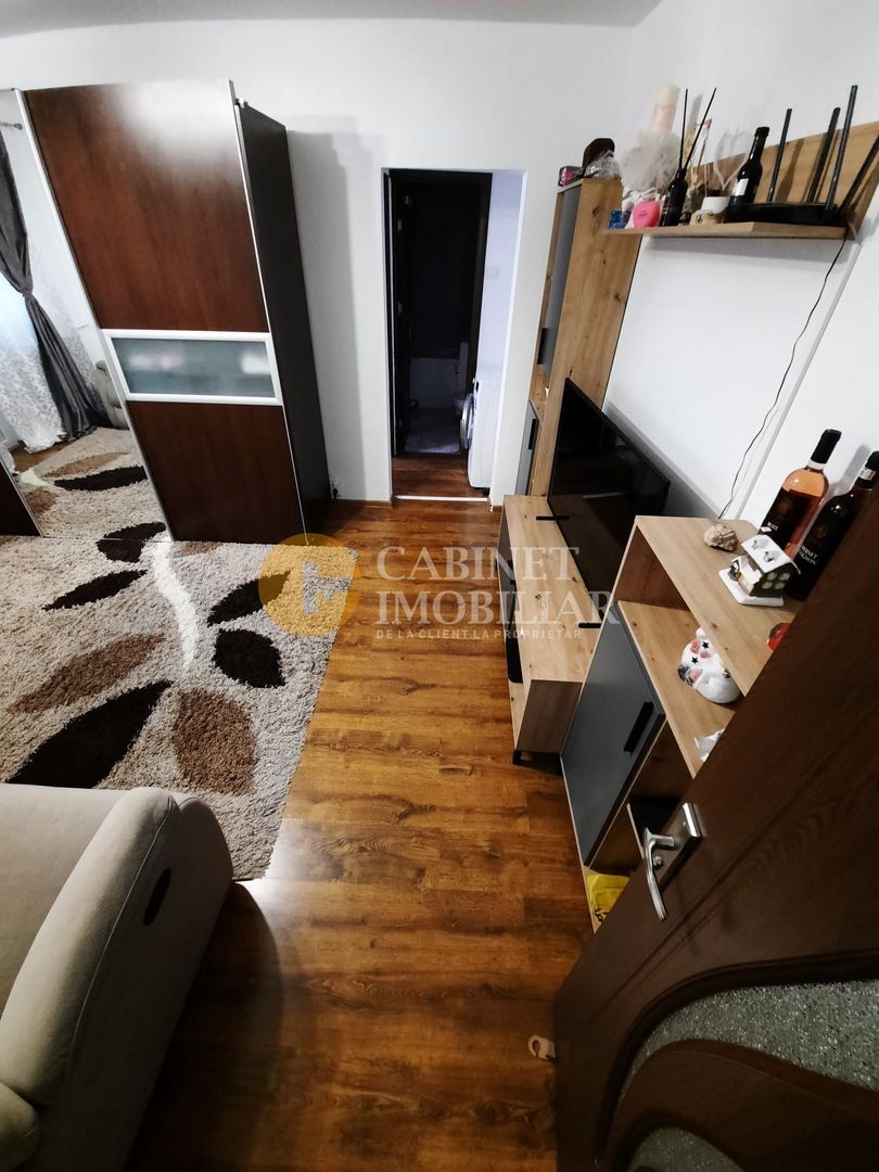 Zona Alexandru cel Bun - Apartament 2 camere - Etaj Intermediar - Poză 6