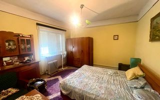 Casa Centru/ 4 camere / teren 920mp - Poză 6